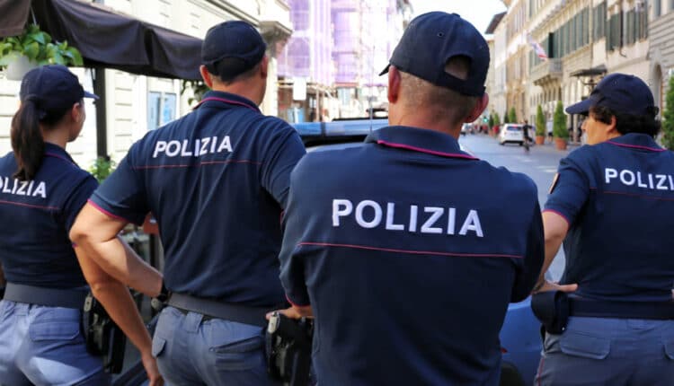 Ravenna: due arresti per stalking e violazione del divieto di avvicinamento