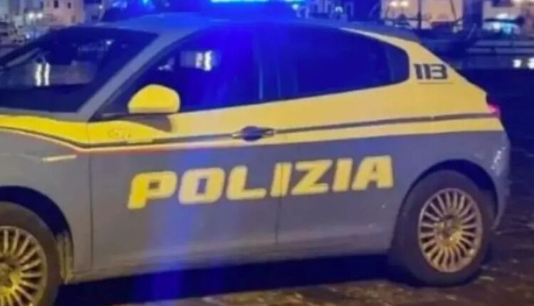 Cremona, DASPO fuori contesto a un minore: aveva una pistola priva di tappo rosso durante i festeggiamenti per la promozione della Cremonese