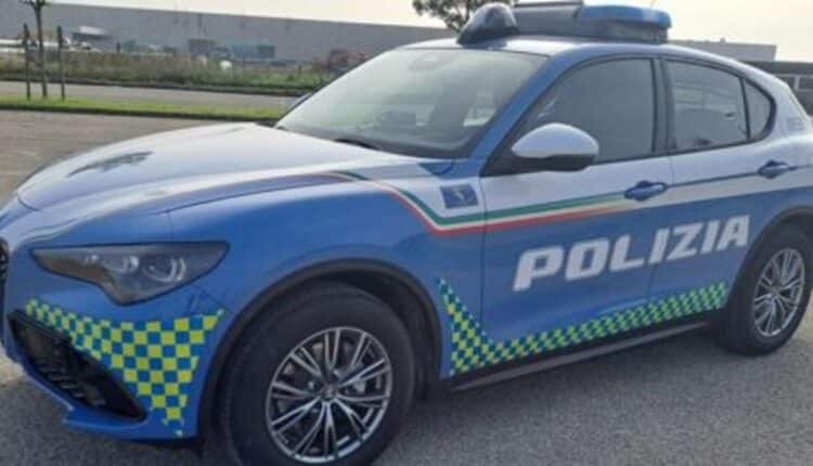 Ravenna, Polizia Stradale ritira oltre 80 patenti per uso di smartphone alla guida