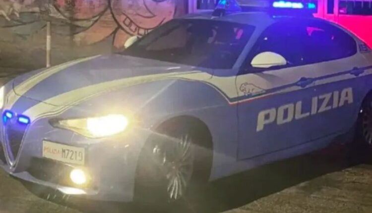 Genova, minaccia il vigilante con un coltello e aggredisce i poliziotti: Arrestato 20enne