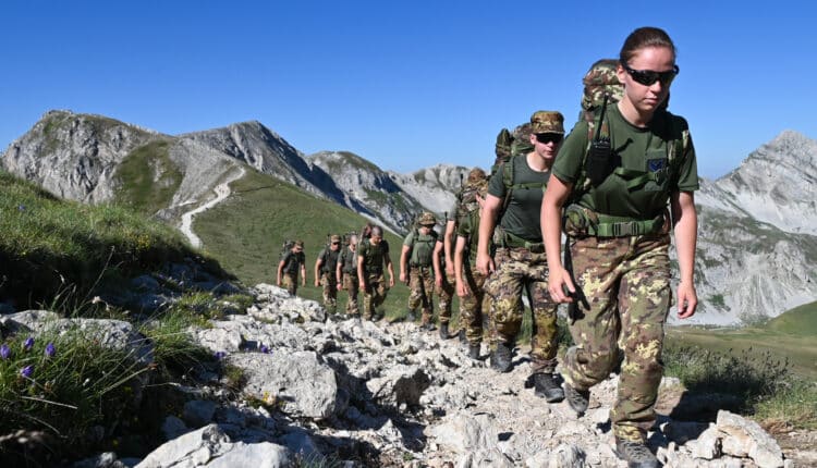 130 giovani aspiranti Alpini conquistano le vette del Gran Sasso