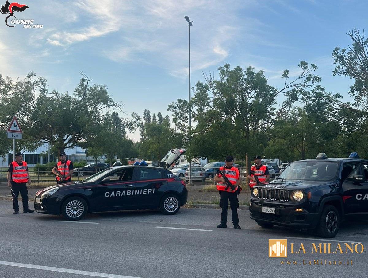 Cesenatico, maxi operazione dei Carabinieri: 13 denunciati per reati vari e droga