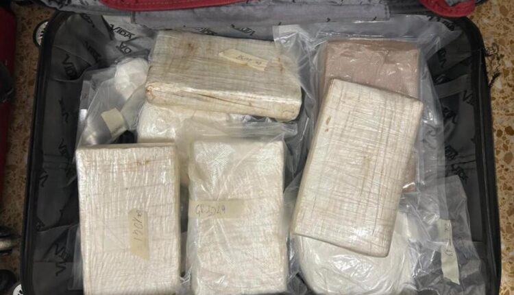 Scoperta a Racale una stanza segreta con 78 kg di droga: 3 arresti