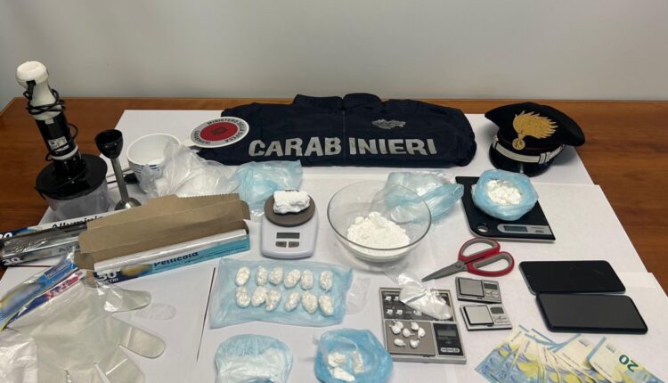 Rho, pensionato arrestato con oltre 300 grammi di cocaina