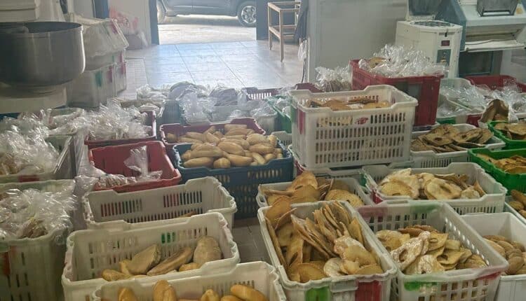 Scoperto forno abusivo a Casapesenna: Sequestrati 10 quintali di cibo e denunciati 3 soggetti