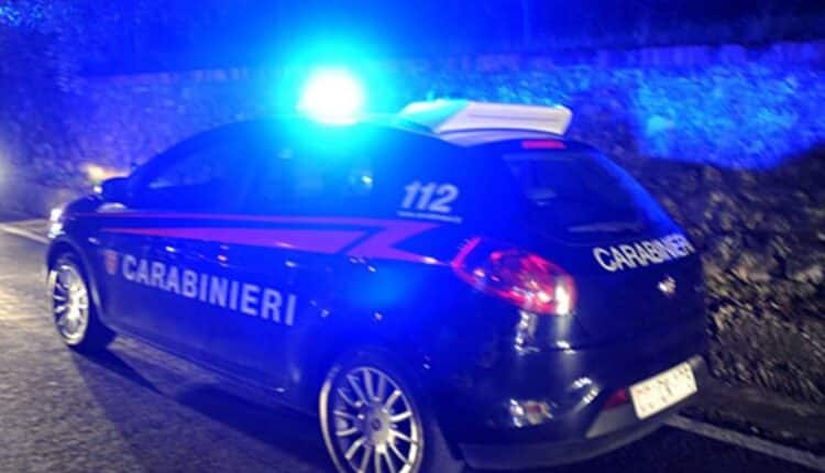 Roverbella, arrestato 43enne per maltrattamenti: salvata madre e figlie grazie alla chiamata della figlia minore