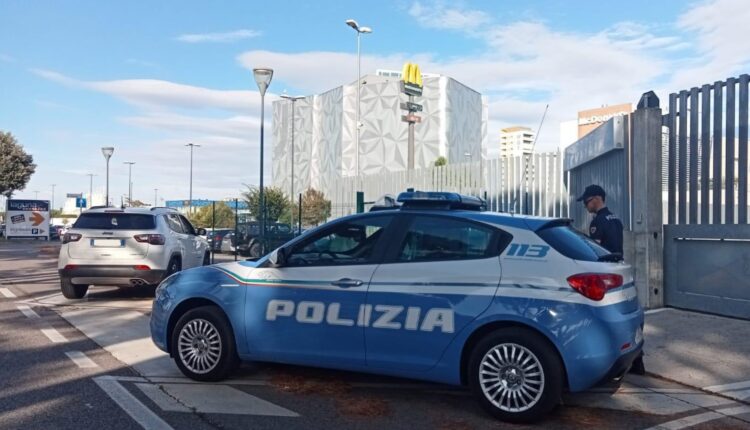 Jesolo, investe tre ragazzi e fugge denunciato per omissione di soccorso il conducente dell’auto