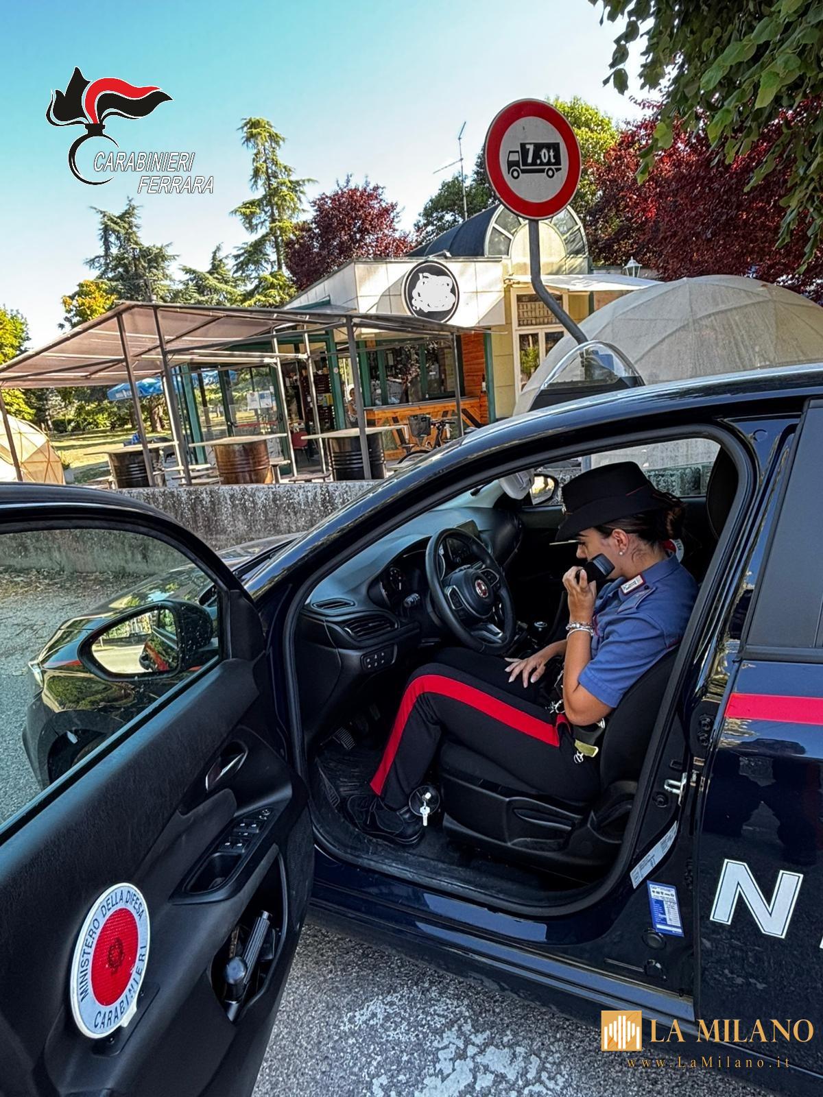 Portomaggiore, ubriaco danneggia un bar: Giovane denunciato anche per un furto nel centro