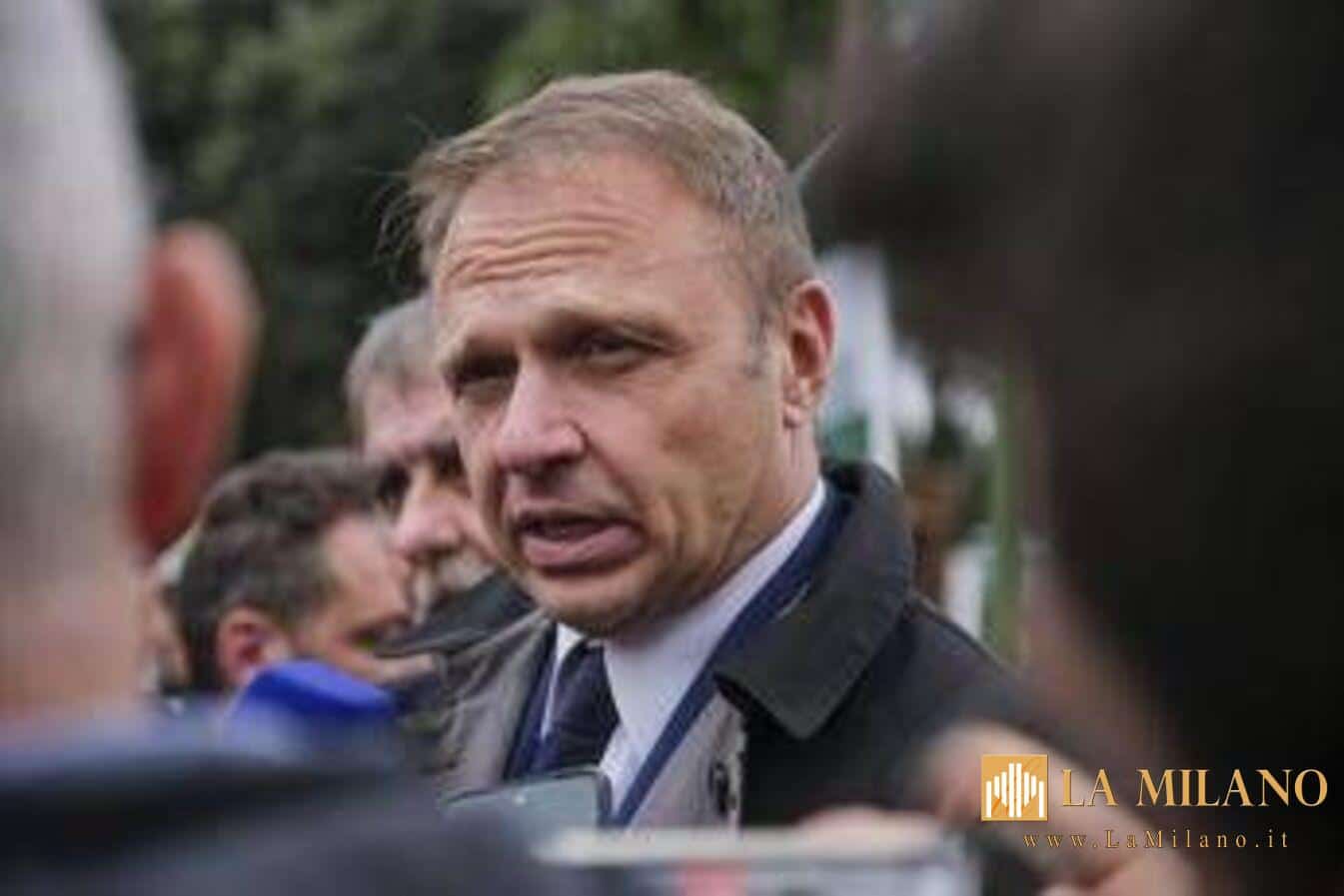 Puglia, olio contraffatto nelle mense scolastiche e nei centri per anziani: Sequestrate 38 tonnellate, 3 imprenditori indagati