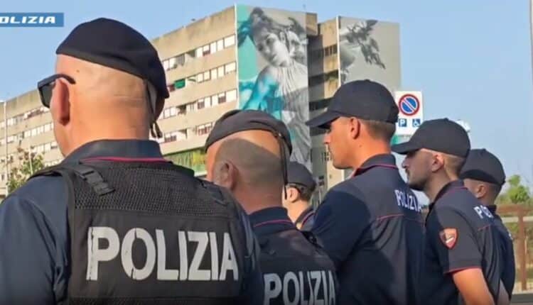 Roma, maxi operazione della Polizia: 7 arresti, droga, rapine e sequestri tra Esquilino, Tor Bella Monaca e Corviale