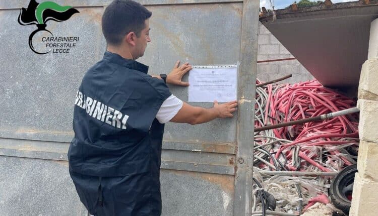 Seclì: sequestrata un'area di 3.000 mq con rifiuti speciali, denunciato il proprietario.