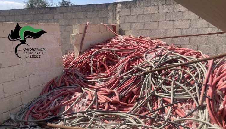 Seclì: sequestrata un'area di 3.000 mq con rifiuti speciali, denunciato il proprietario.