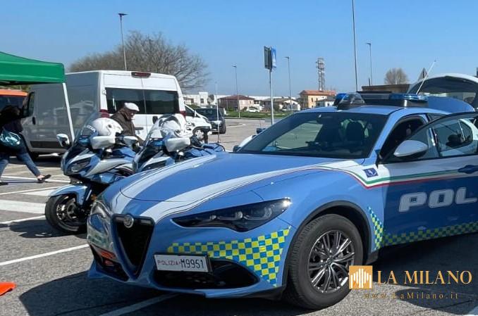 Autista con documenti falsi bloccato dalla Polizia Stradale sulla statale 12 a Ostiglia
