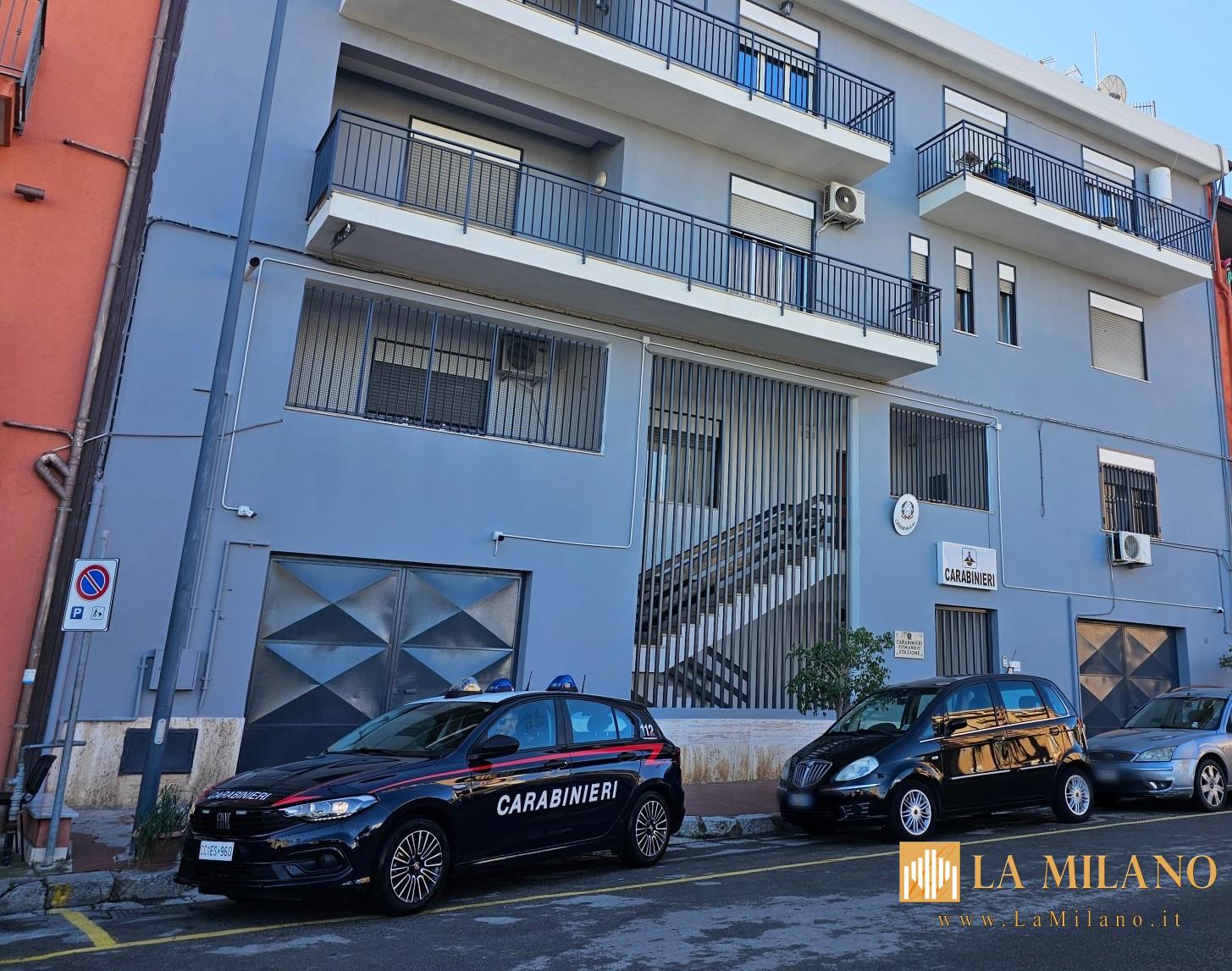 Trabia: attimi di paura alla stazione, uomo si lancia sui binari, salvato dai Carabinieri.