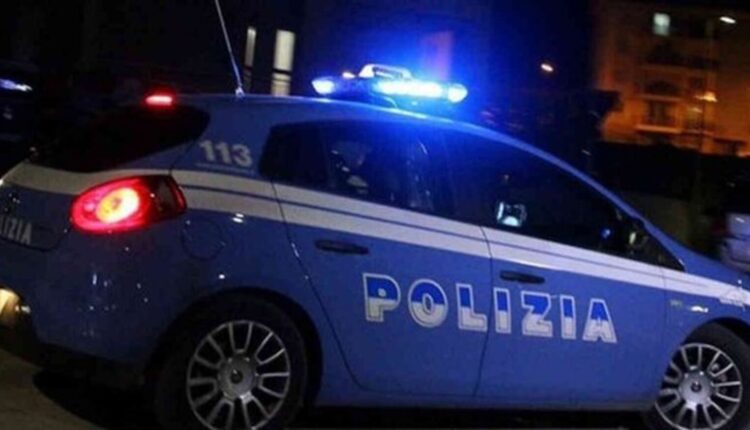 Napoli, aggredisce militari in servizio: Arrestato 47enne per resistenza e lesioni