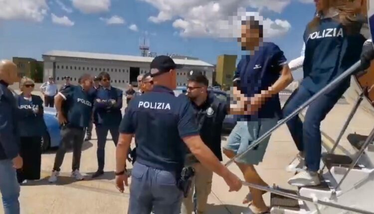 Kaufmann estradato dalla Grecia, sarà trasferito a Rebibbia dopo la notifica degli atti