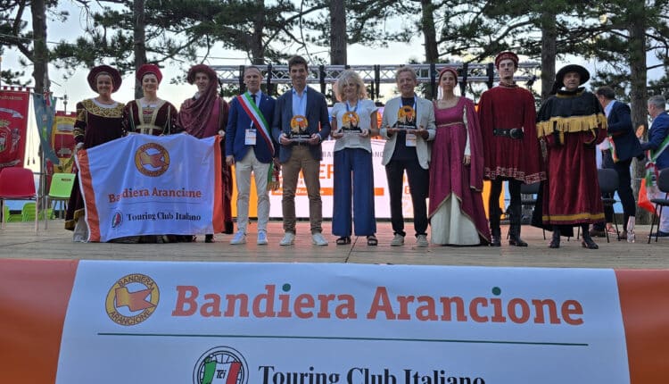 Camerino: le Marche ottengono 30 Bandiere Arancioni, terze in Italia.