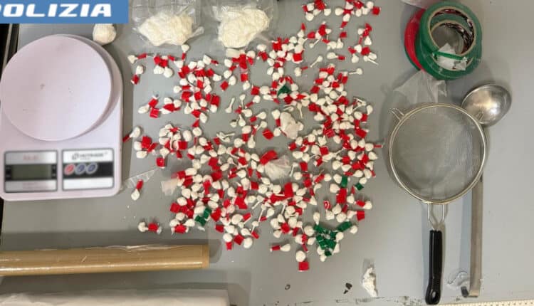 Droga e resistenza a pubblico ufficiale: 3 arresti a Napoli, uno è minorenne