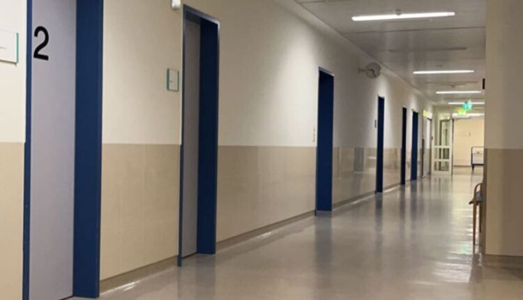 Trento, medico sospeso per 12 mesi: è accusato di molestie sessuali sul luogo di lavoro