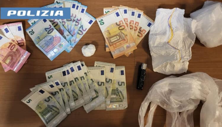 Napoli: arrestati due uomini per droga e resistenza a pubblico ufficiale.