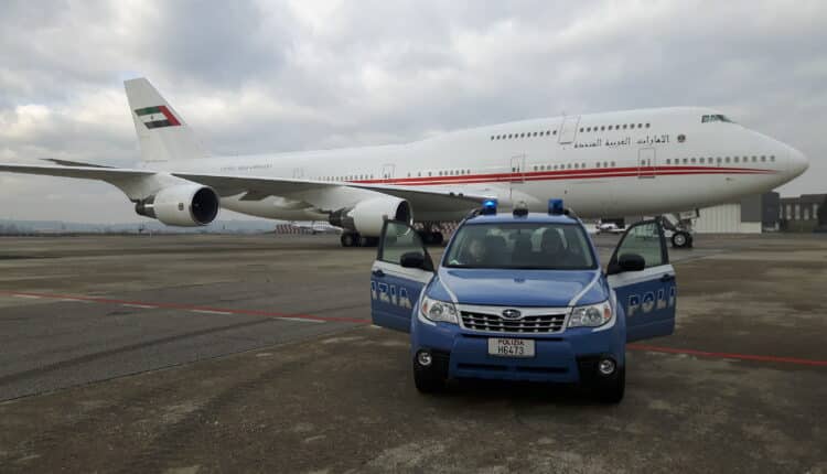 Piacenza, espulso per gravi reati e pericolosità sociale: Rimpatriato 29enne