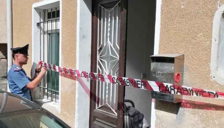 Valdilana, donna accoltellata dal marito: arrestato per tentato omicidio