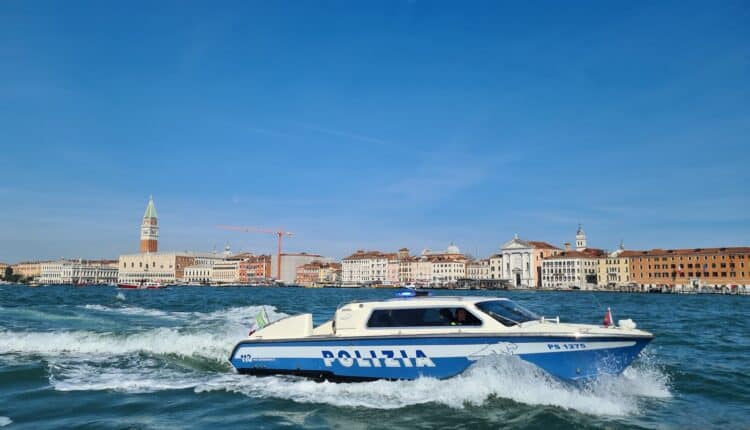 Venezia: controlli straordinari e arresto per rapina impropria