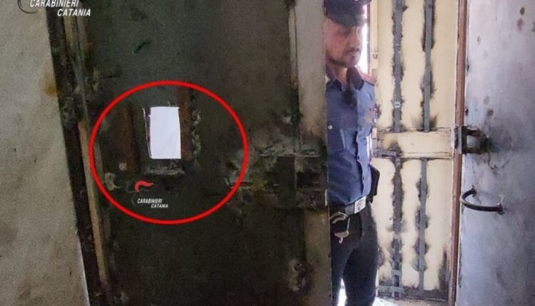 Catania, blitz nel quartiere San Cristoforo: arrestati 2 pusher e sequestrata base di spaccio