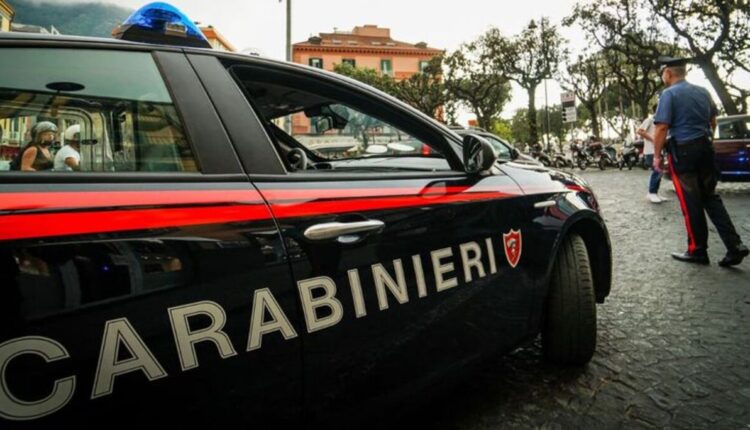 Abbiategrasso, aggredisce un uomo con una mannaia al volto: Arrestato 44enne
