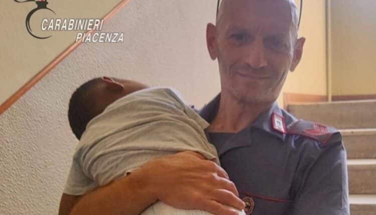 Piacenza, bimbo di due anni si chiude autonomamente all'interno della stanza: liberato dai soccorsi