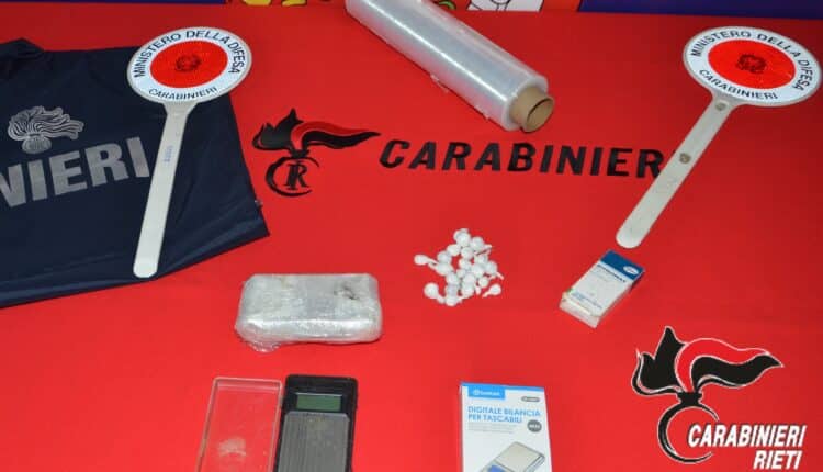 Rieti, blitz dei Carabinieri in area boschiva: sequestrata cocaina pronta per lo spaccio