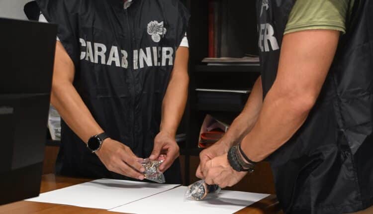 Altopascio, arrestato 28enne ricercato con quattro ordini di custodia cautelare e carcerazione