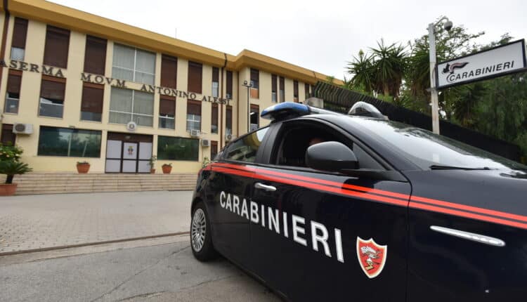 Trabia, aggredito venditore ambulante disabile: 19enne ai domiciliari con braccialetto elettronico