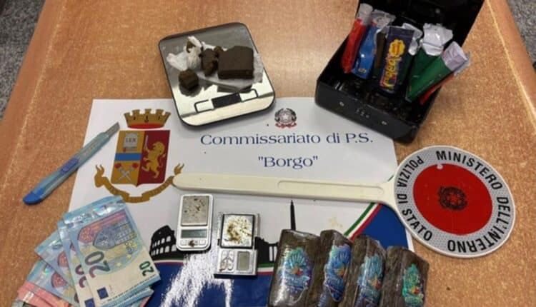 Roma, arrestato giovane spacciatore