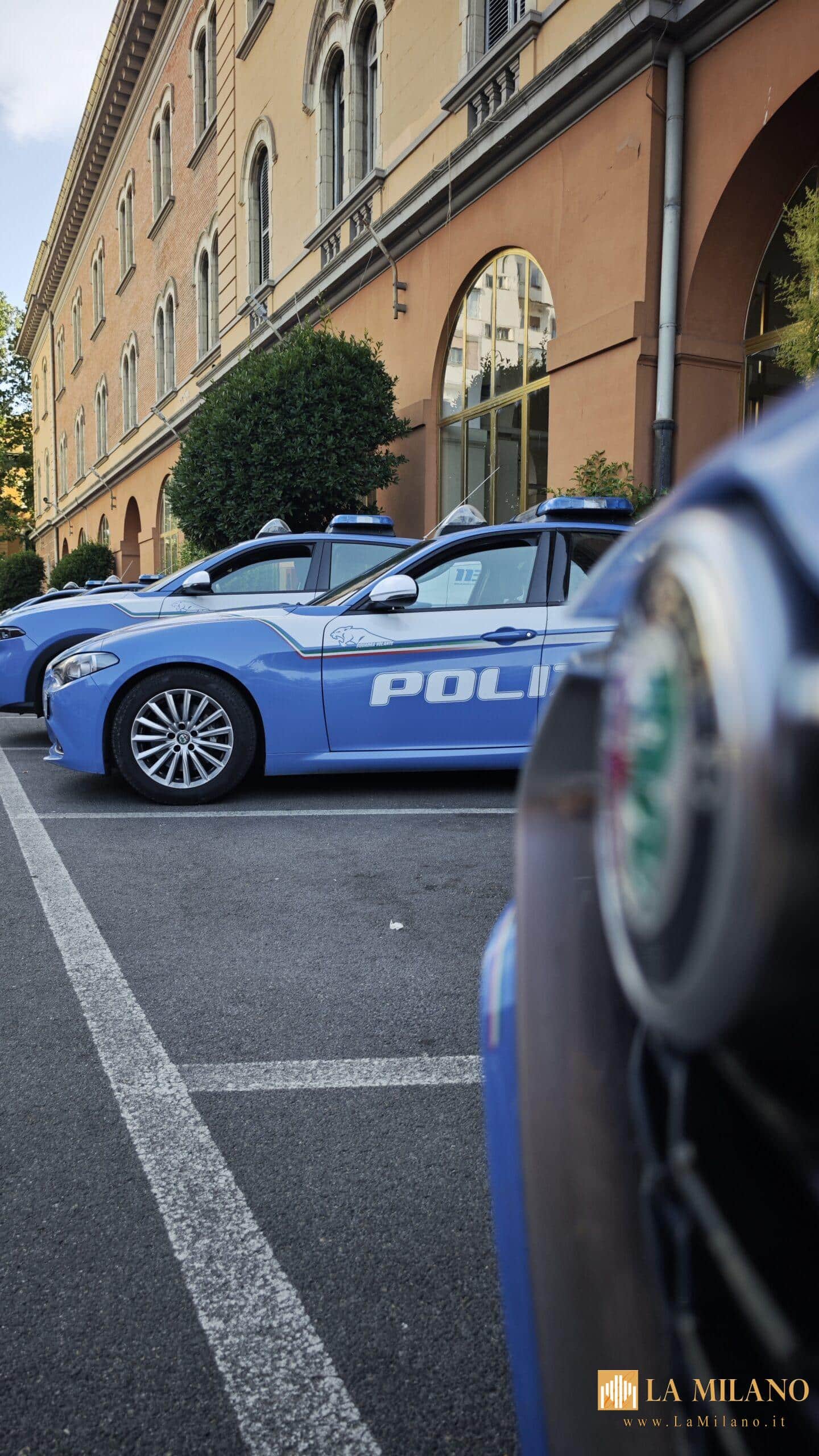 Roma, rapina in via Cavour: arrestato un 30enne armato di bastone