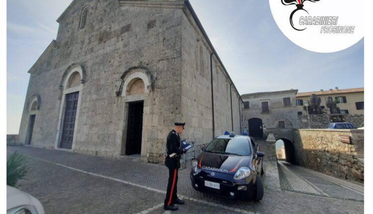 Ferentino, arrestato 21enne ricercato per uno scippo da 4.000 euro a Savona