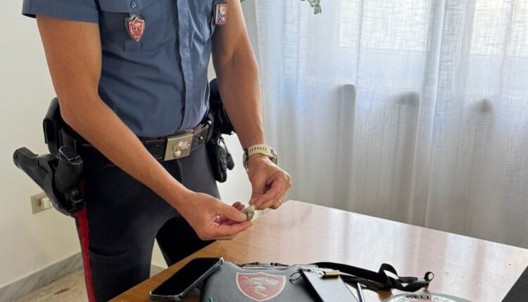Lecce, 2 arresti per droga: sequestrati oltre 470 grammi di cocaina