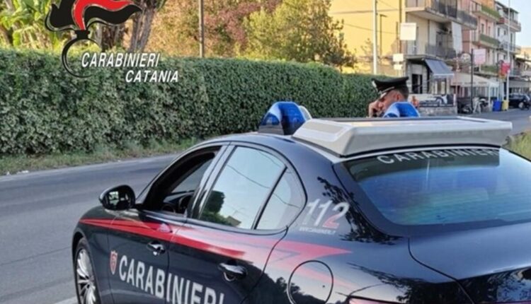 Catania, 56enne colpito al volto con un’accetta: Denunciato 50enne