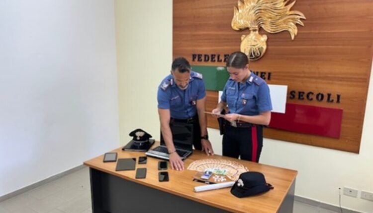 Carabinieri arrestano 3 giovani a Faenza per furto, estorsione e spaccio