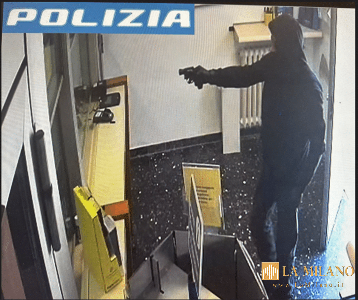 Rapina armata alle Poste di Villafranca: fermato a Forlì il responsabile, trovate armi e munizioni