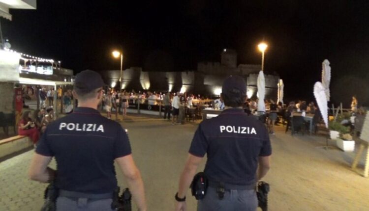 Ferragosto sicuro a Crotone: intensificati i controlli, oltre 3mila persone identificate