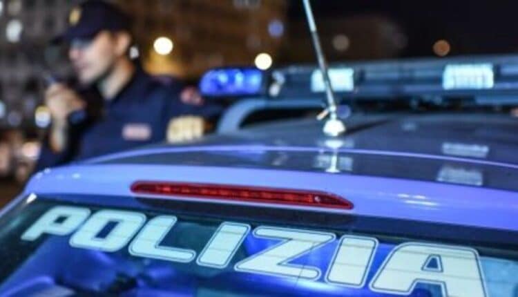 Lite su autobus a Vicenza: interviene la Polizia, denunciato 54enne con coltelli