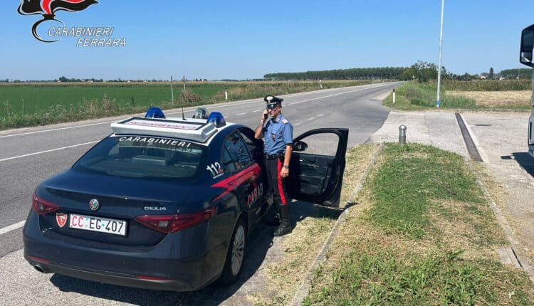 Ferrara: minaccia il vicino con una catena, arrestato minorenne per tentata rapina. Denunciati anche un automobilista e 2 persone nei controlli sul territorio