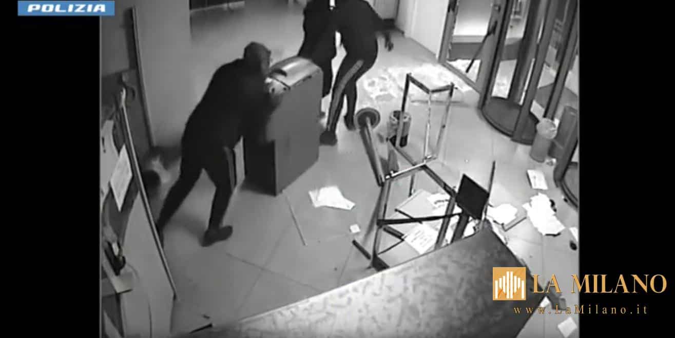 Caserta, rapina alla Deutsche Bank: arrestati in Bosnia cinque dei rapinatori. Uno era già stato fermato a luglio