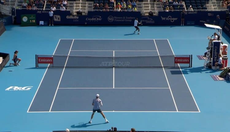 ATP Cincinnati: Sinner vince senza fatica contro Auger Aliassime e vola in semifinale.