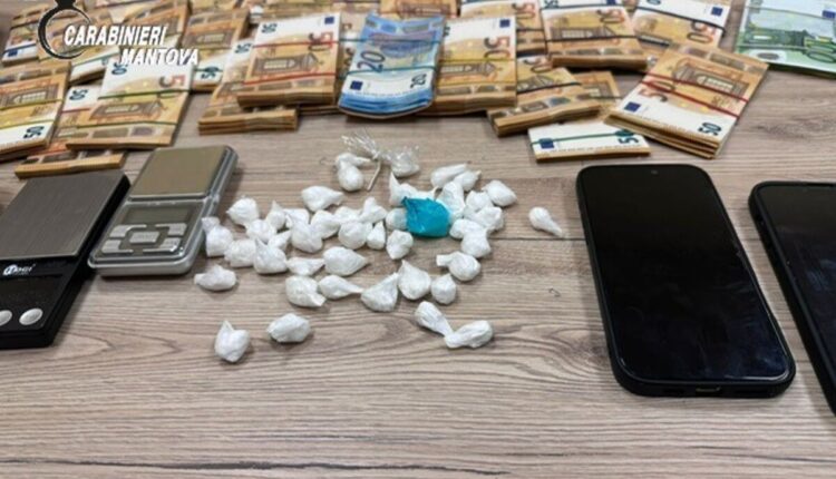 Castellucchio: arrestato 35enne con 37 grammi di cocaina e oltre 40.000 euro in contanti