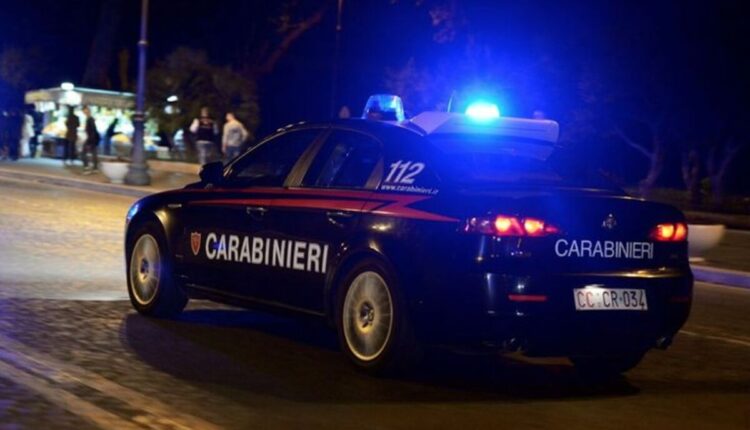Napoli, blitz dei Carabinieri: droga, abusivismo e violazioni stradali sotto controllo