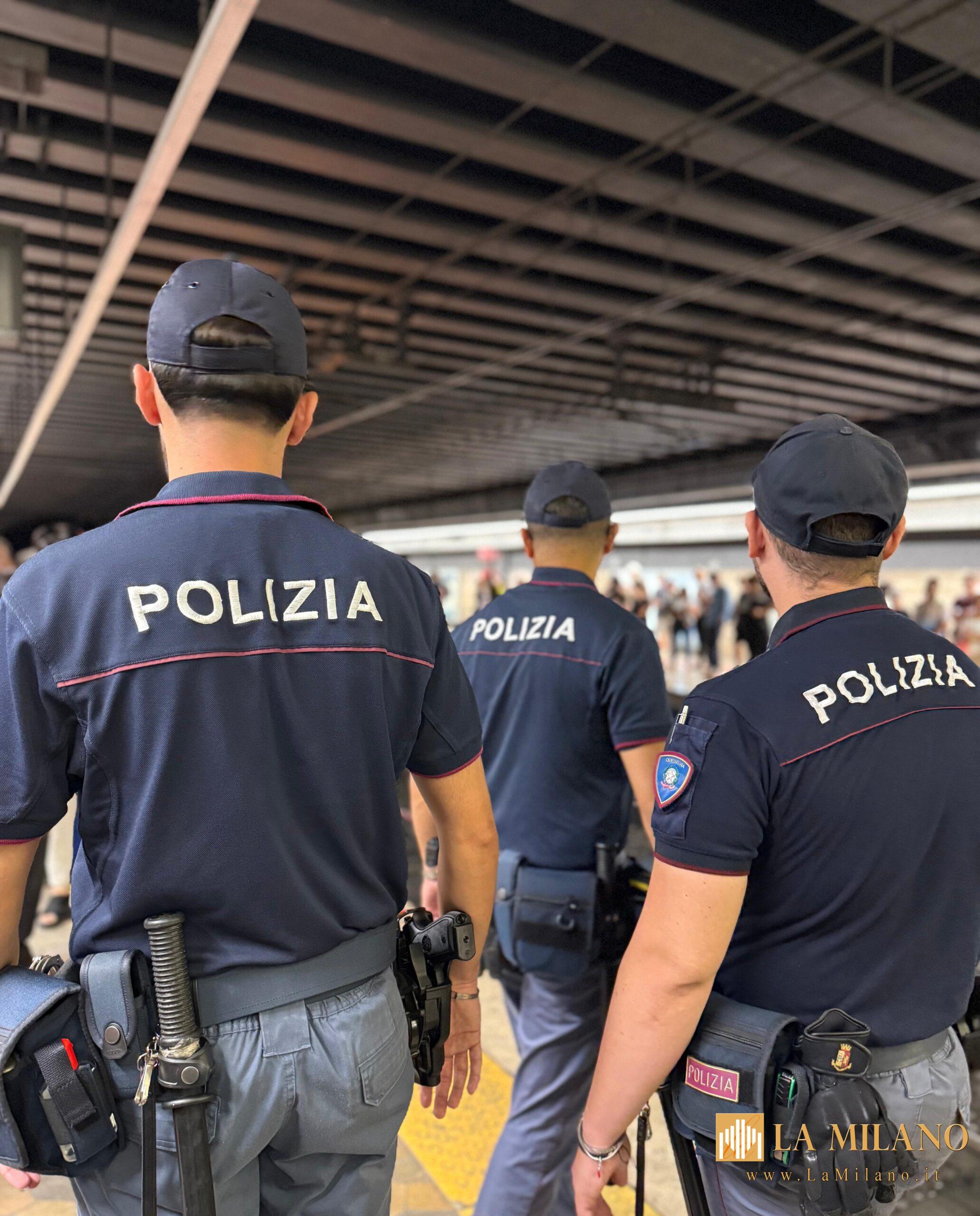Poliziotto fuori servizio sventa rapina in metro a Roma: arrestata coppia di borseggiatori