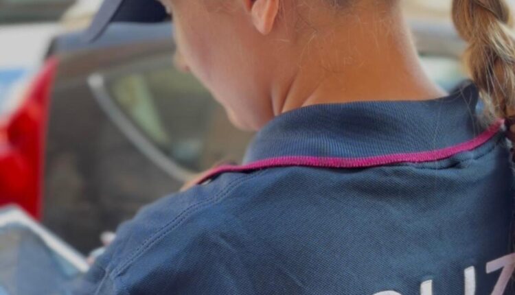 Col volto travisato e armato di pistola replica, tentò rapina a Roma Est: arrestato un 50enne