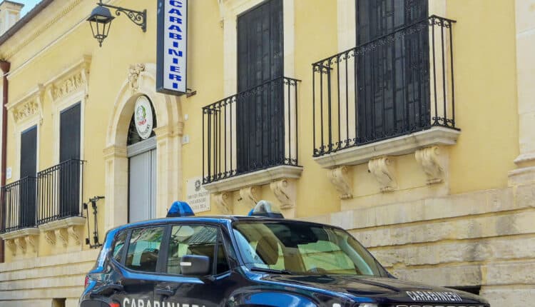 Ragusa, tenta di estorcere 250mila euro a un imprenditore: Arrestato 49enne